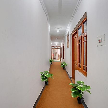Super Oyo Capital O 91600 The Village Classic Hotel And Restaurant Srīnagar Екстериор снимка