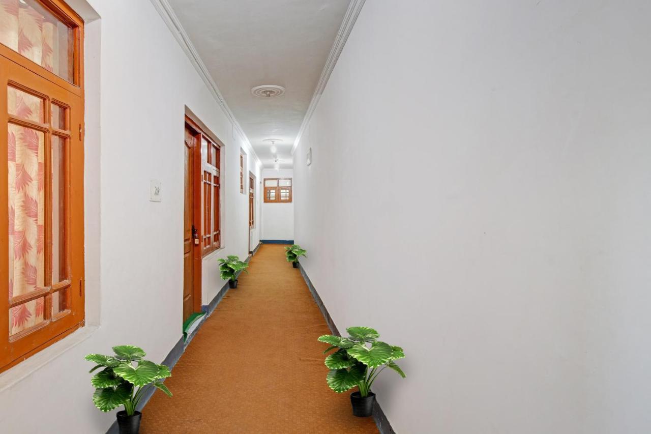 Super Oyo Capital O 91600 The Village Classic Hotel And Restaurant Srīnagar Екстериор снимка