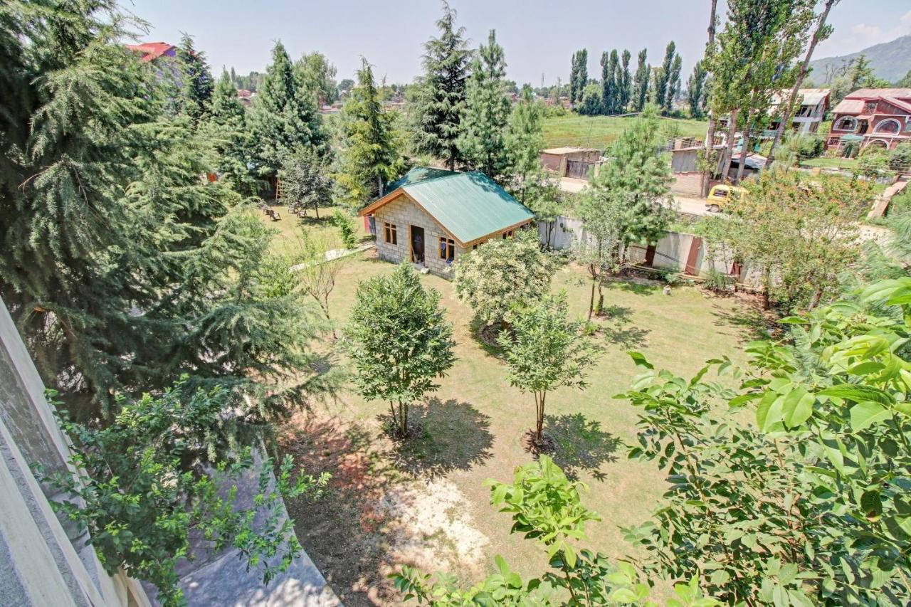 Super Oyo Capital O 91600 The Village Classic Hotel And Restaurant Srīnagar Екстериор снимка